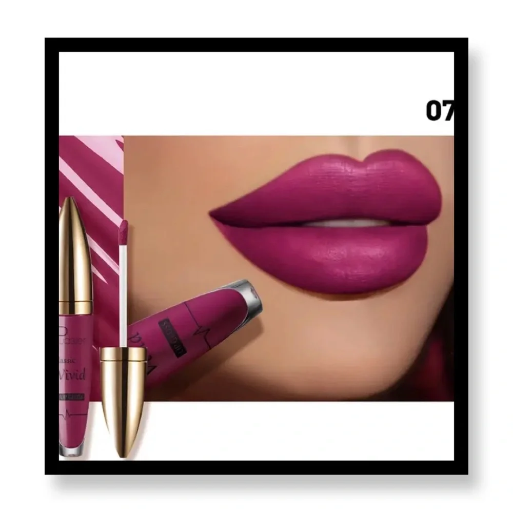 ‼️‼️Clearance-- Velvety-Matte Red Lipstick: